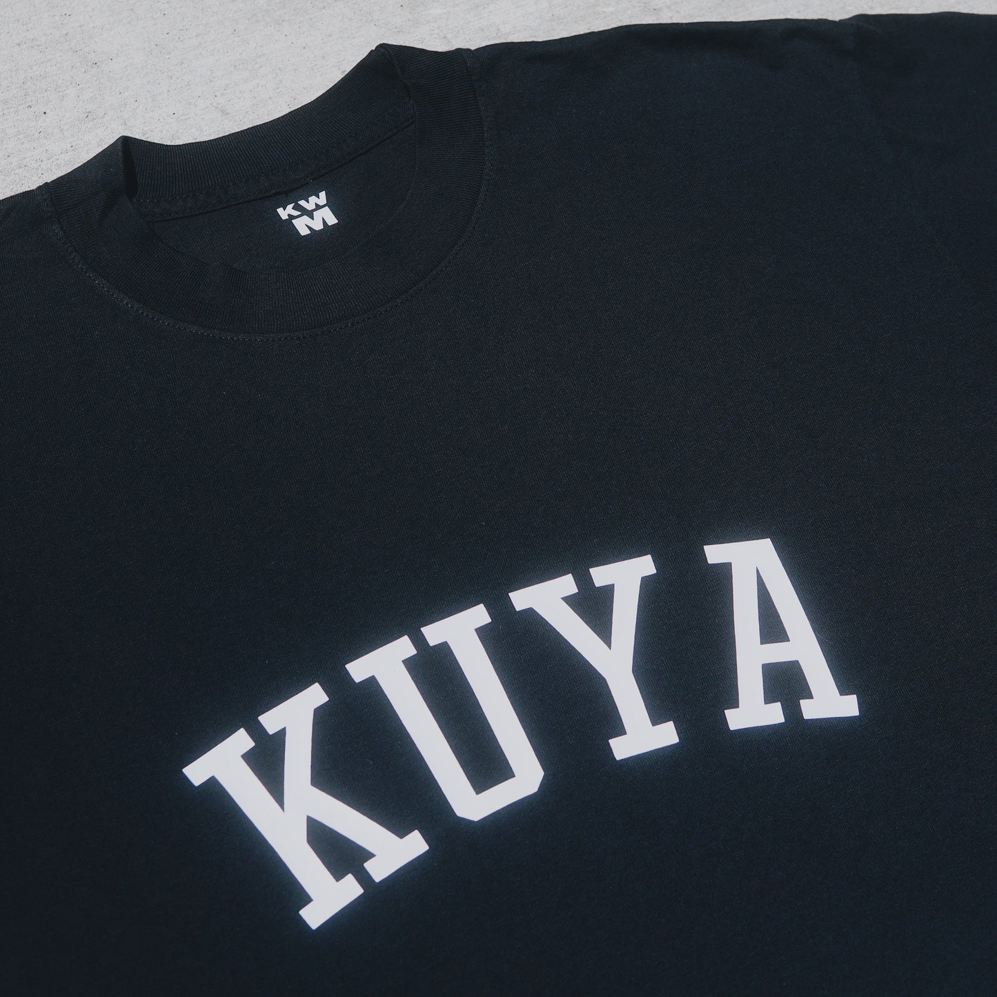 kuya t-shirt in black
