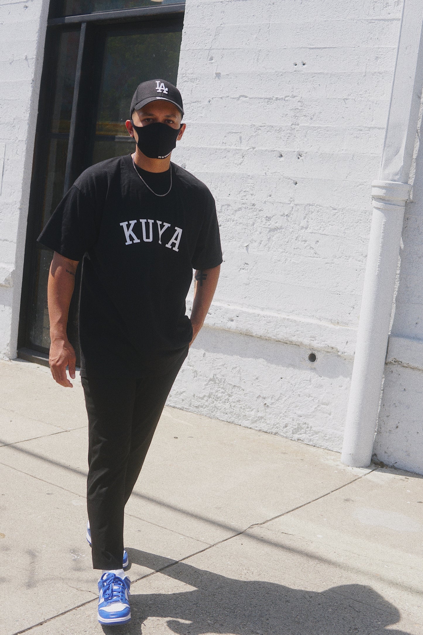 kuya t-shirt in black