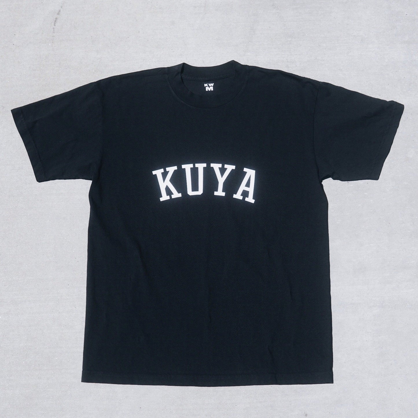 kuya t-shirt in black